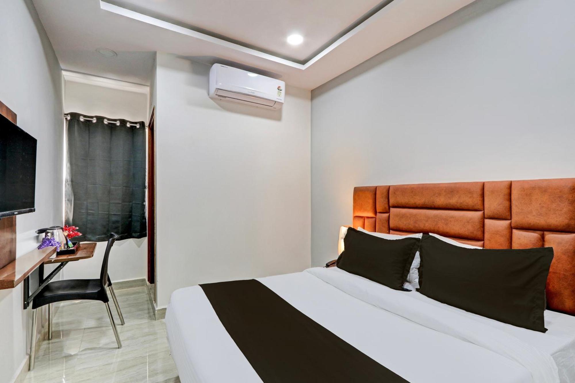 Super Hotel O Lavish Tranquil Hyderabad Exterior photo