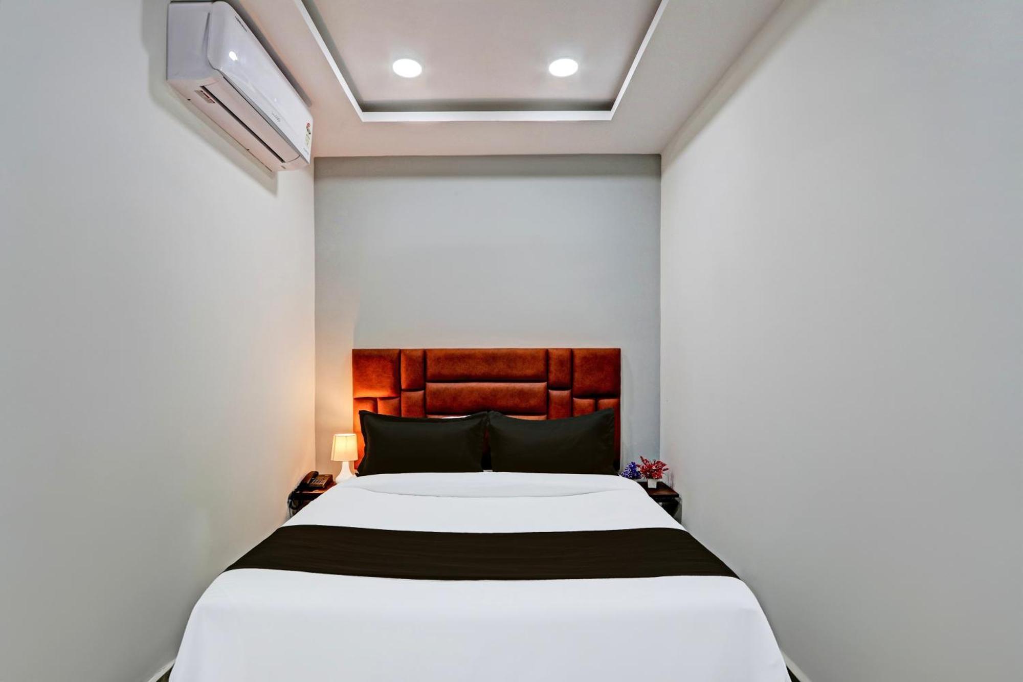 Super Hotel O Lavish Tranquil Hyderabad Exterior photo